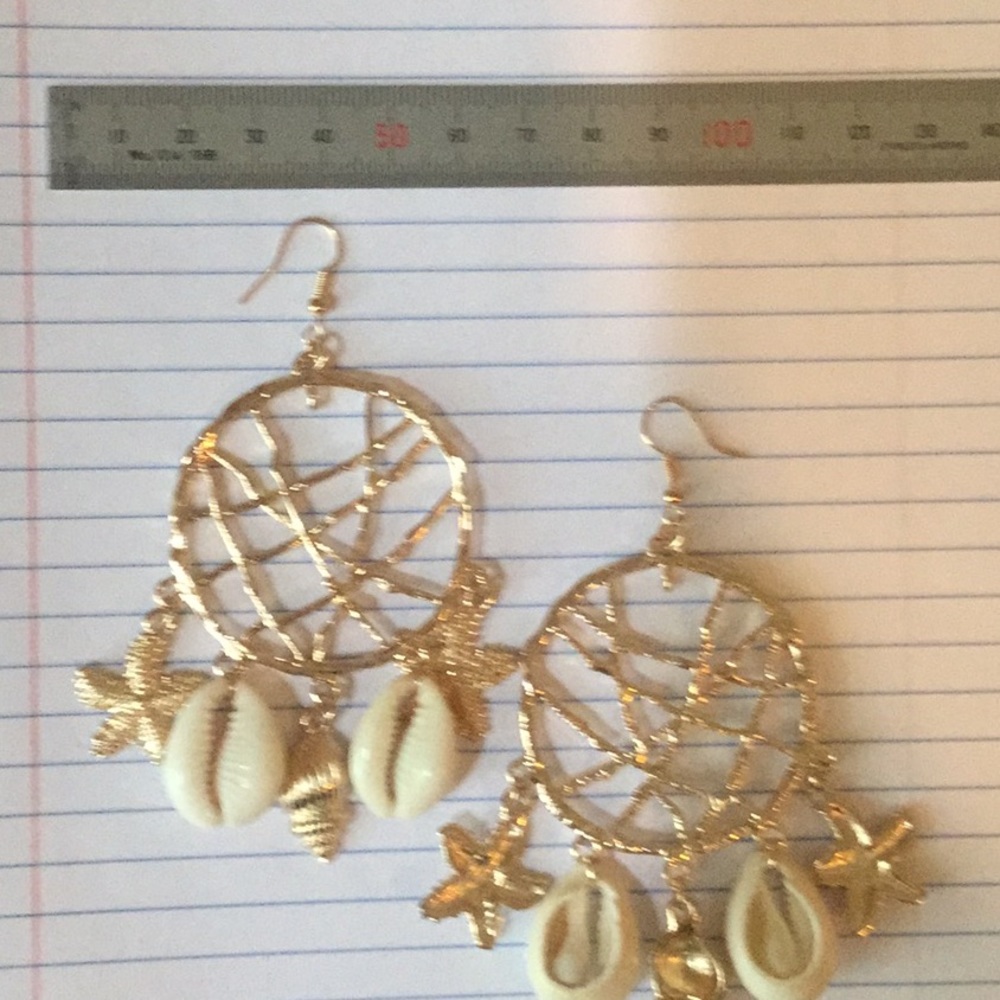 New bohemian shell earrings